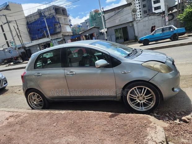 Toyota Yaris 2006 Gray