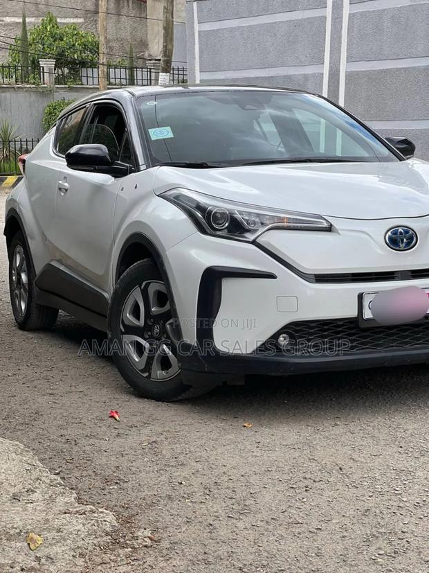 Toyota C-HR 2022 White