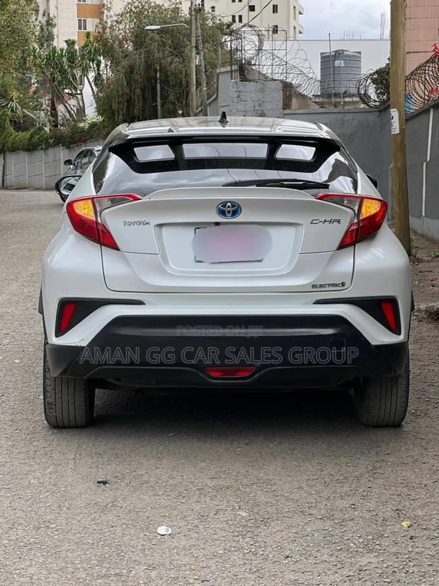 Toyota C-HR 2022 White