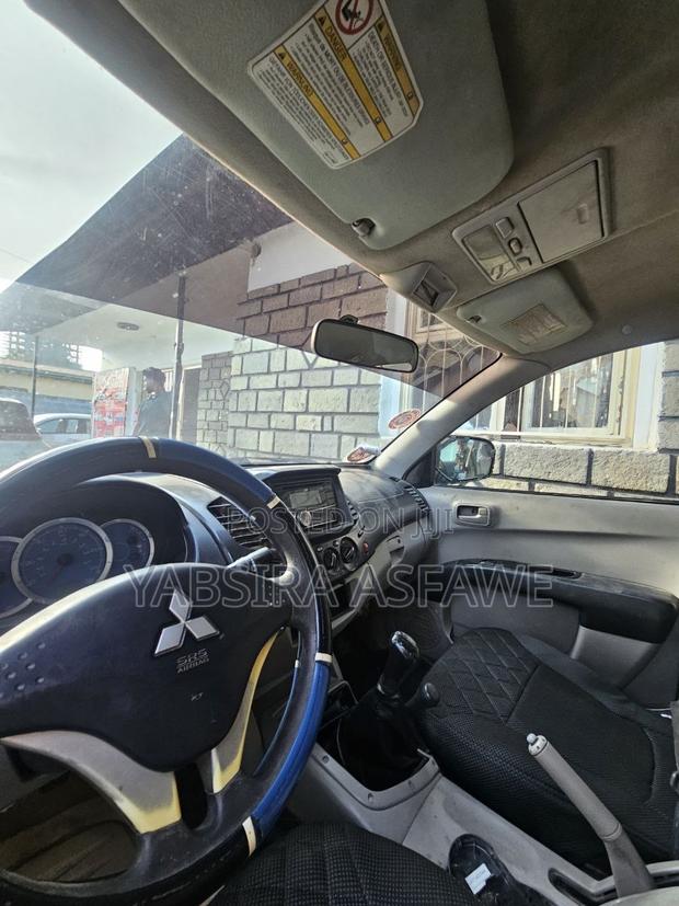 Mitsubishi L200 Double Cab 2.5 136hp 2007 White