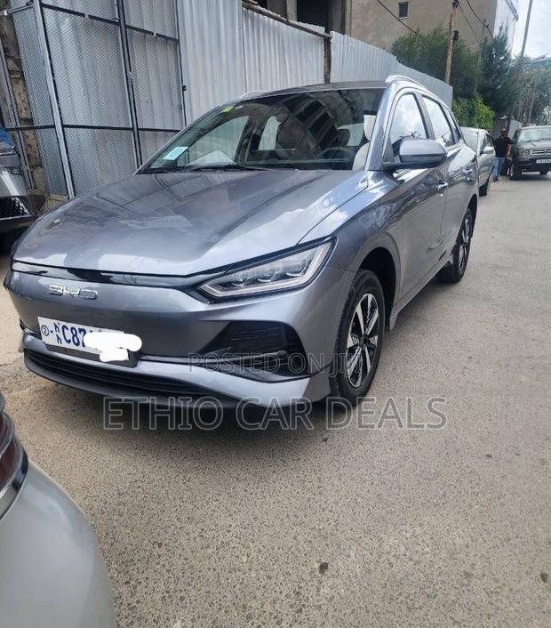 BYD E2 43 kWh 94 hp FWD 2025 Gray