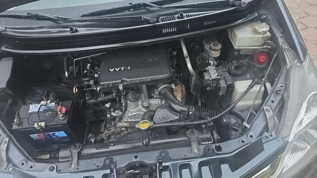 Toyota Avanza 2013 Black