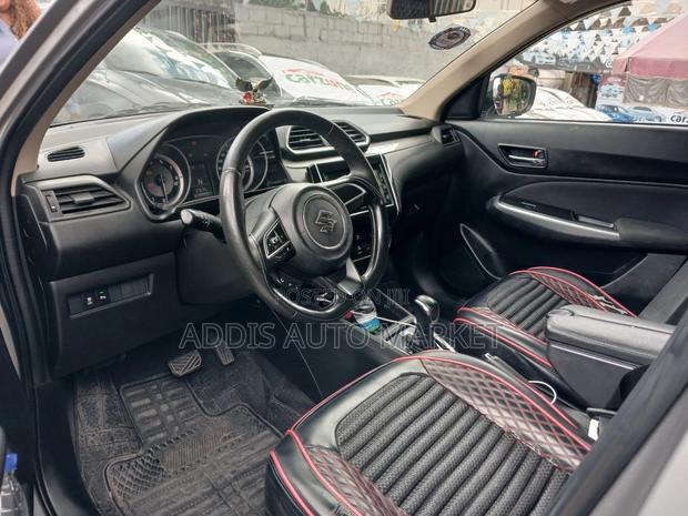 Suzuki Dzire 2022 Silver