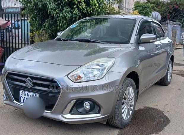 Suzuki Dzire 2022 Silver