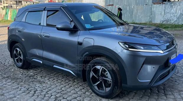 BYD Yuan Up 2025 Gray