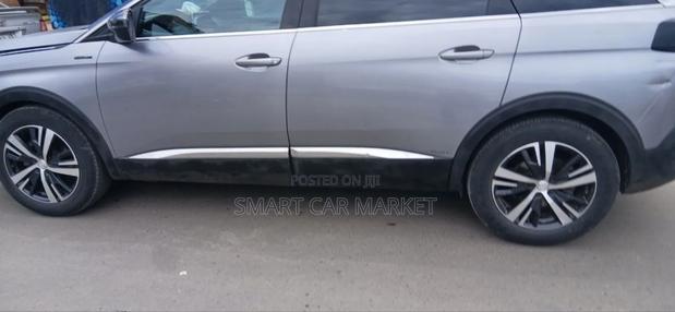 Peugeot 5008 2020 White