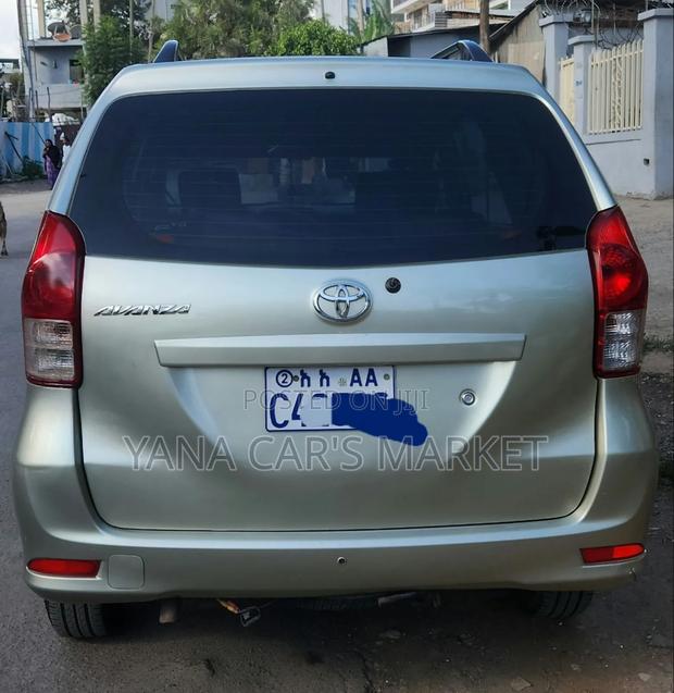 Toyota Avanza 2015 Silver