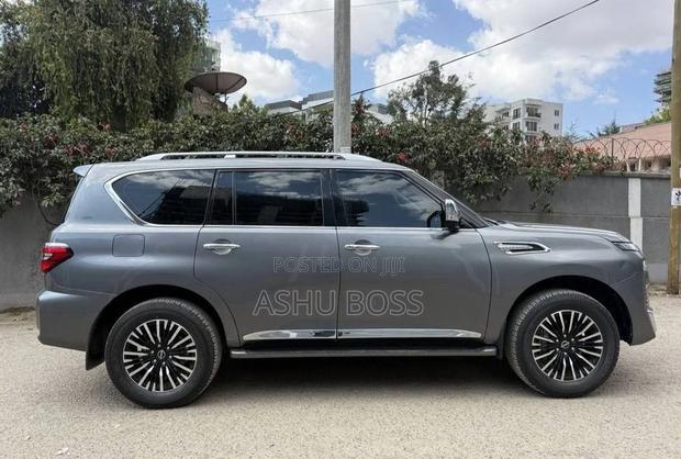 New Nissan Patrol 2023 Silver