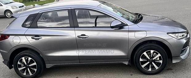 BYD E2 43 kWh 94 hp FWD 2024