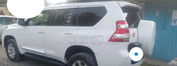 Toyota Land Cruiser Prado 2016 Off white
