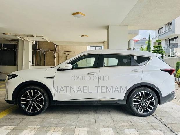 Jetour X70 Plus 2022 White