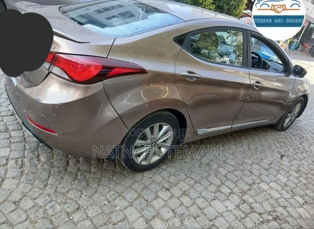 Hyundai Elantra 2015 Brown
