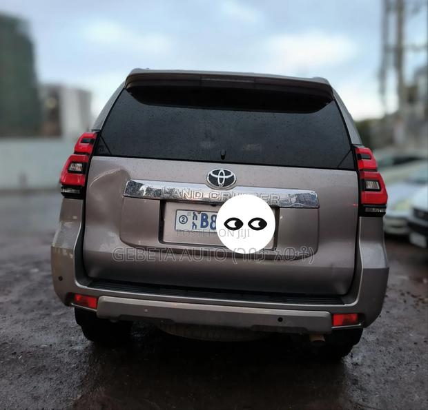 Toyota Land Cruiser 2021