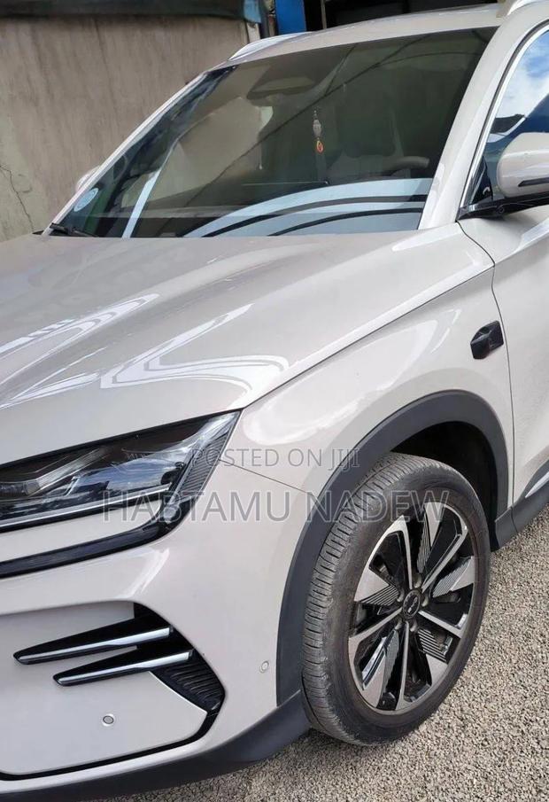 BYD Song Plus 2025 White