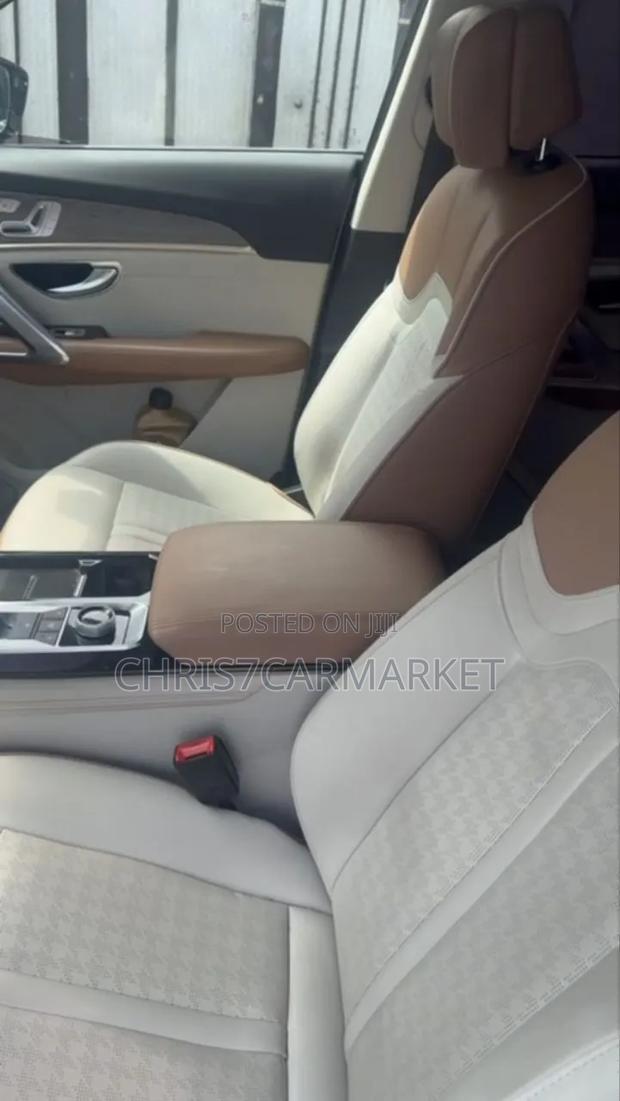 Jetour X70 Plus 2024 Beige
