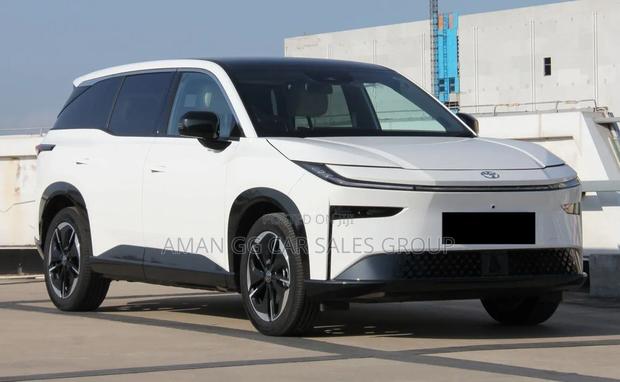 Toyota bZ4X 2023 White