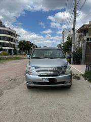 Hyundai H1 2.4 GLS 2011 Silver for sale