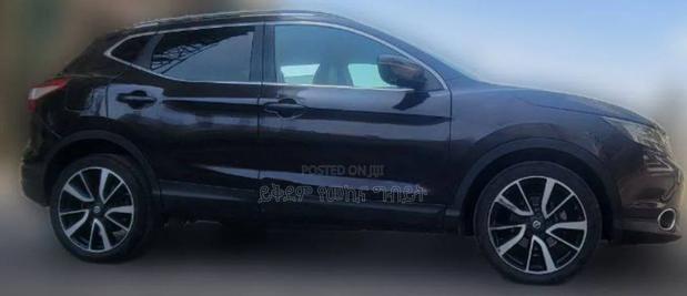 Nissan Qashqai 2016 Black