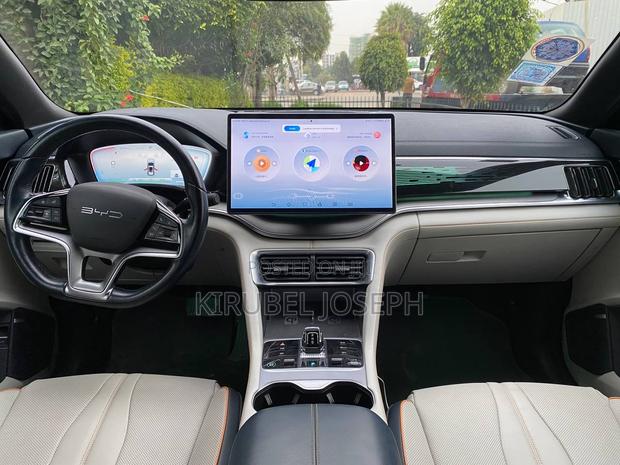 BYD Song Plus EV FWD 2024 Black
