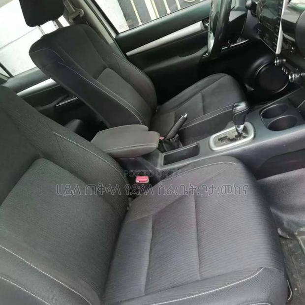 Toyota Hilux 2017 Off white