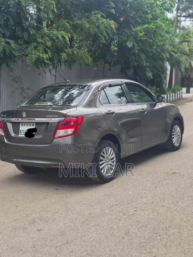 Suzuki Dzire 2022 Gray