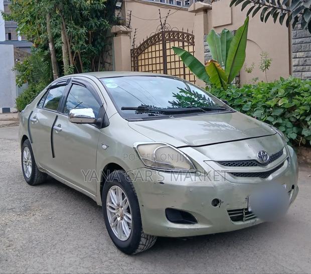 Toyota Yaris 2007 Gold