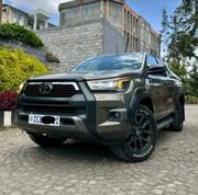 Toyota Hilux 2021 Gray for sale