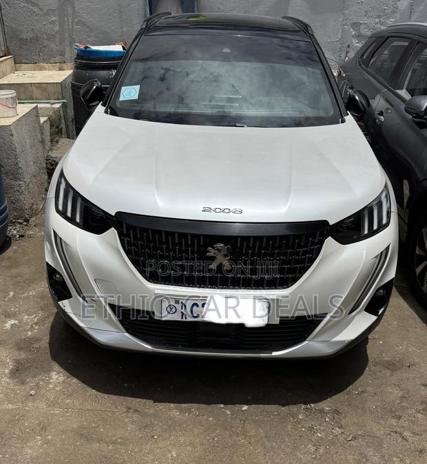 Peugeot 2008 2022 White