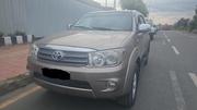 Toyota Fortuner 2.7 RWD 2011 Gold for sale
