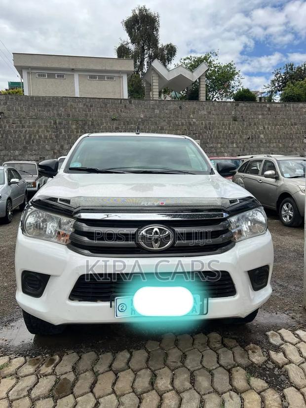 Toyota Hilux Revo Single Cab Deisel 2.4 RWD 2017 White