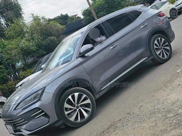 BYD Song Plus DM-i 2025 Blue