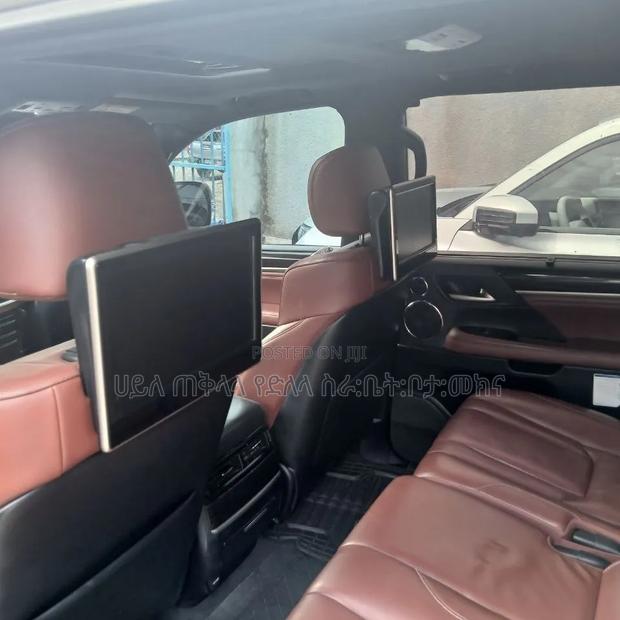 Lexus LX 2021 White