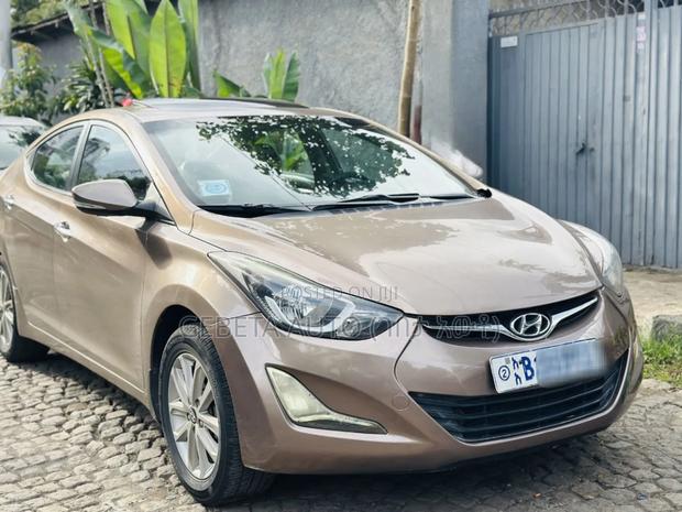 Hyundai Elantra 2015