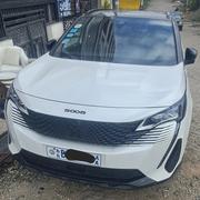 Peugeot 5008 2021 White for sale