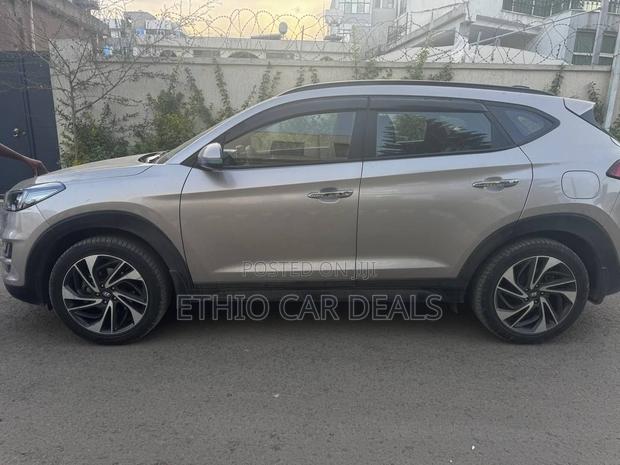 Hyundai Tucson 2020 Silver