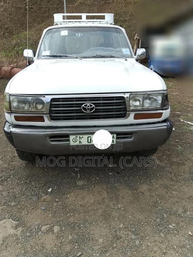Toyota Land Cruiser 80 Wagon 4.2 D 1993 White