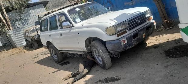 Toyota Land Cruiser 80 Wagon 4.2 D 1993 White