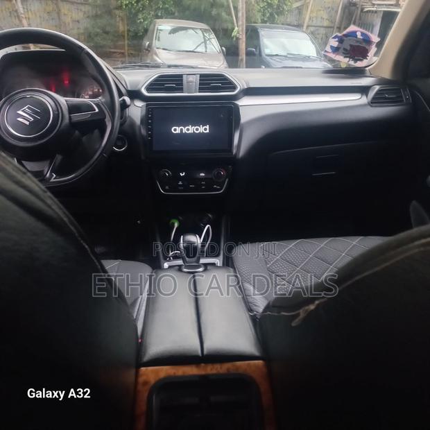 Suzuki Dzire 2022 Silver