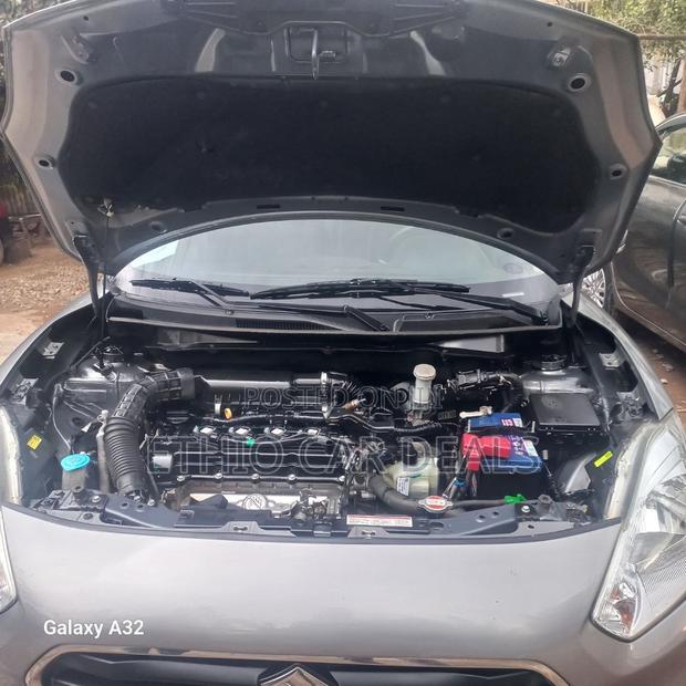 Suzuki Dzire 2022 Silver