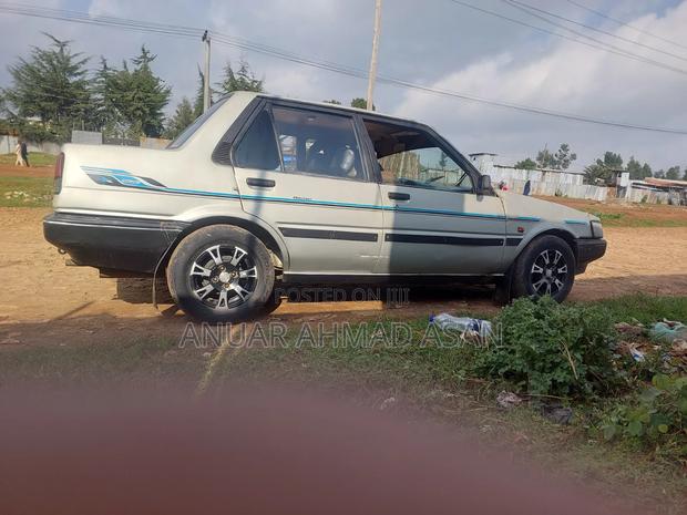 Toyota Corolla 1987 Silver