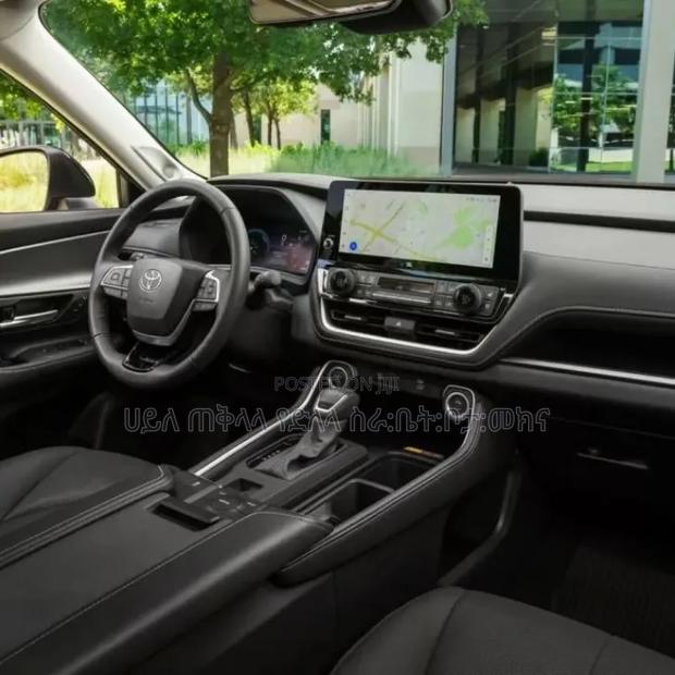 New Toyota Grand Highlander Hybrid 2024 Off white