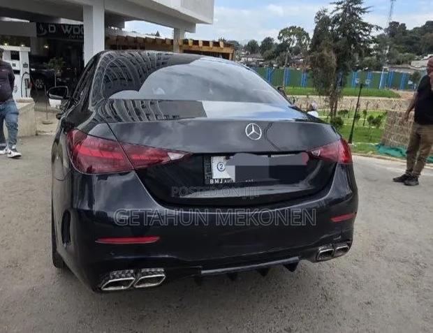 Mercedes-Benz C220 2017 Black