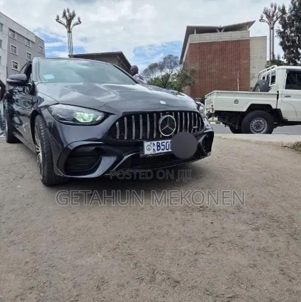 Mercedes-Benz C220 2017 Black