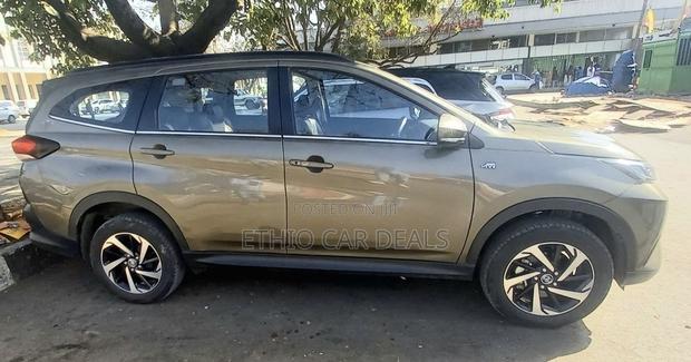 Toyota Rush 2023 Brown