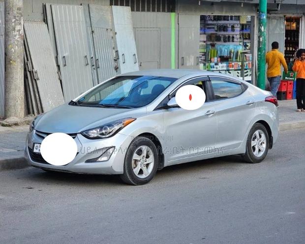 Hyundai Elantra 2015 Pink