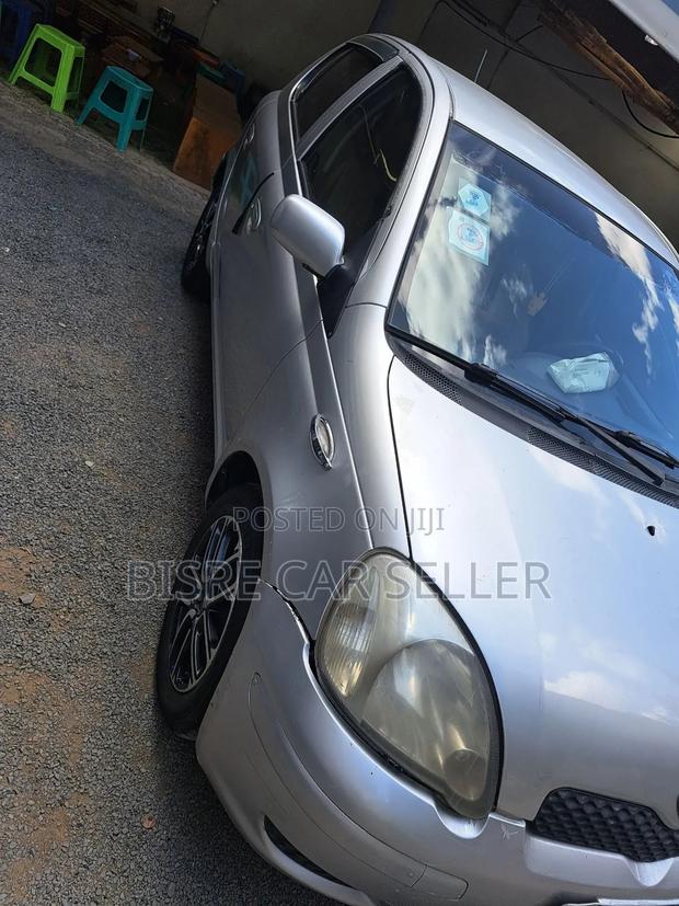 Toyota Vitz 2004 Silver