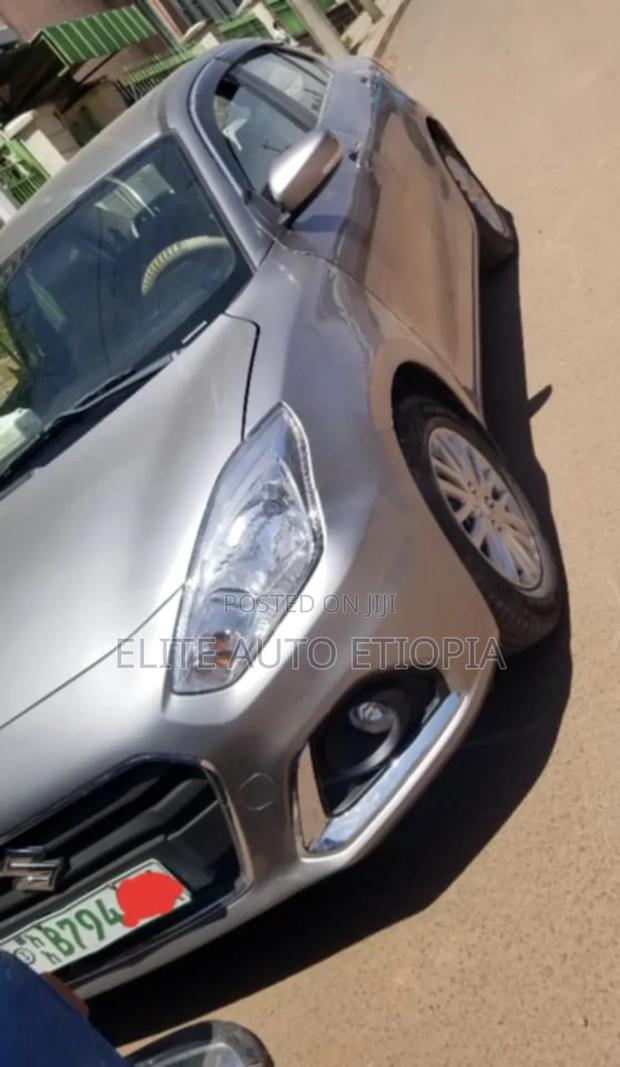 Suzuki Dzire 2022 Silver