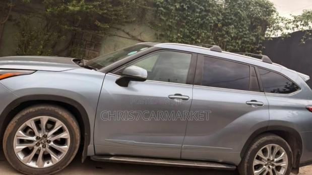 Toyota Highlander Limited AWD 2020 Blue