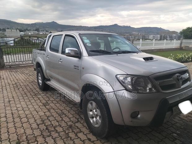 Toyota Hilux 3.0 D-4D Double Cab 4x4 Raider 2007 Silver
