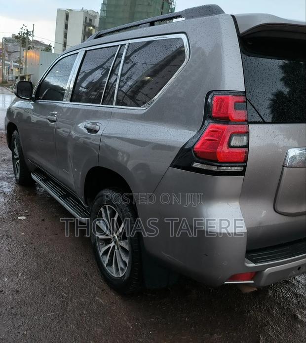Toyota Land Cruiser 2021 Brown